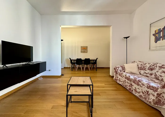Jhhit - In The Heart Of Near The Colosseum Apartment *